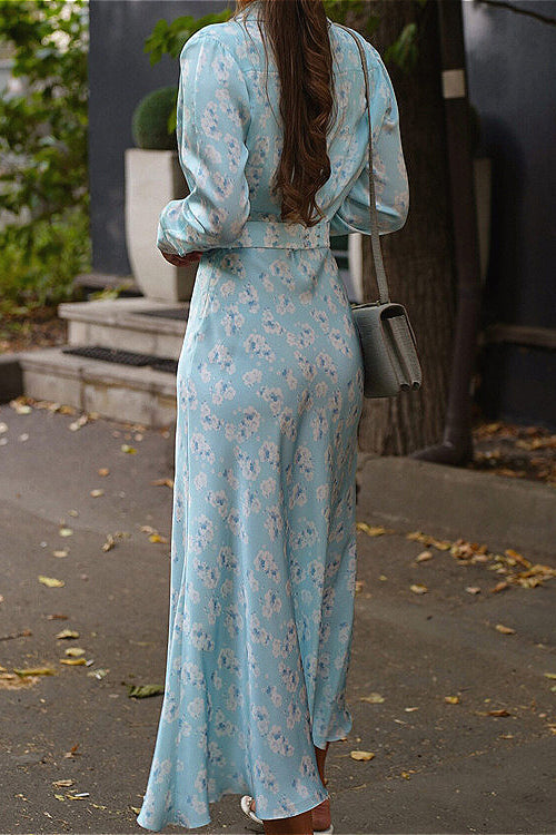 Kleid mit langen Ärmeln, hoher Taille und Blumenmuster