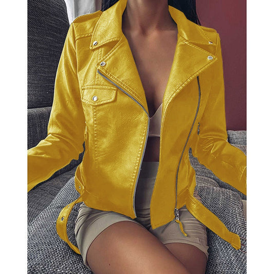 Lederjacke in Schwarz mit Reißverschluss und Reversdetails