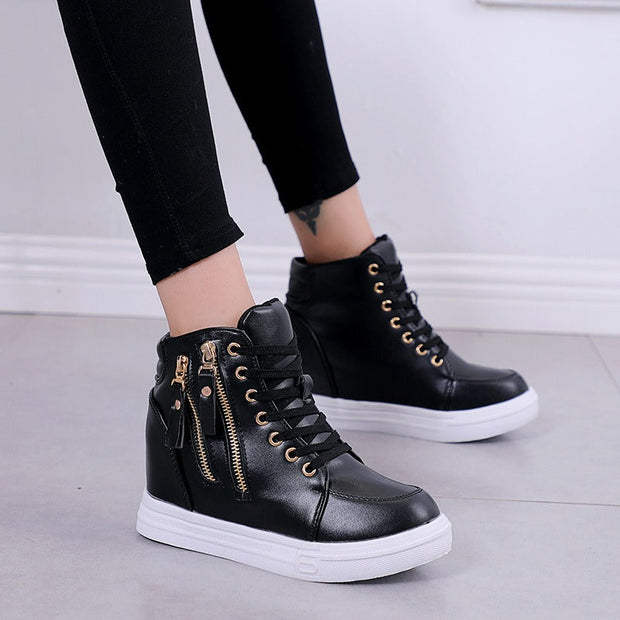 Turnschuhe mit interner Plattform - Nevia