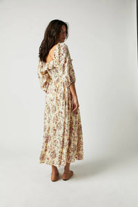 Samira - Bedrucktes Midikleid mit gerafftem Oberteil und Rüschen