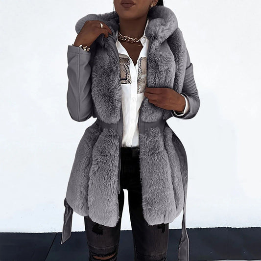 Kunstlederjacke mit Kunstfellkragen und eleganter Optik